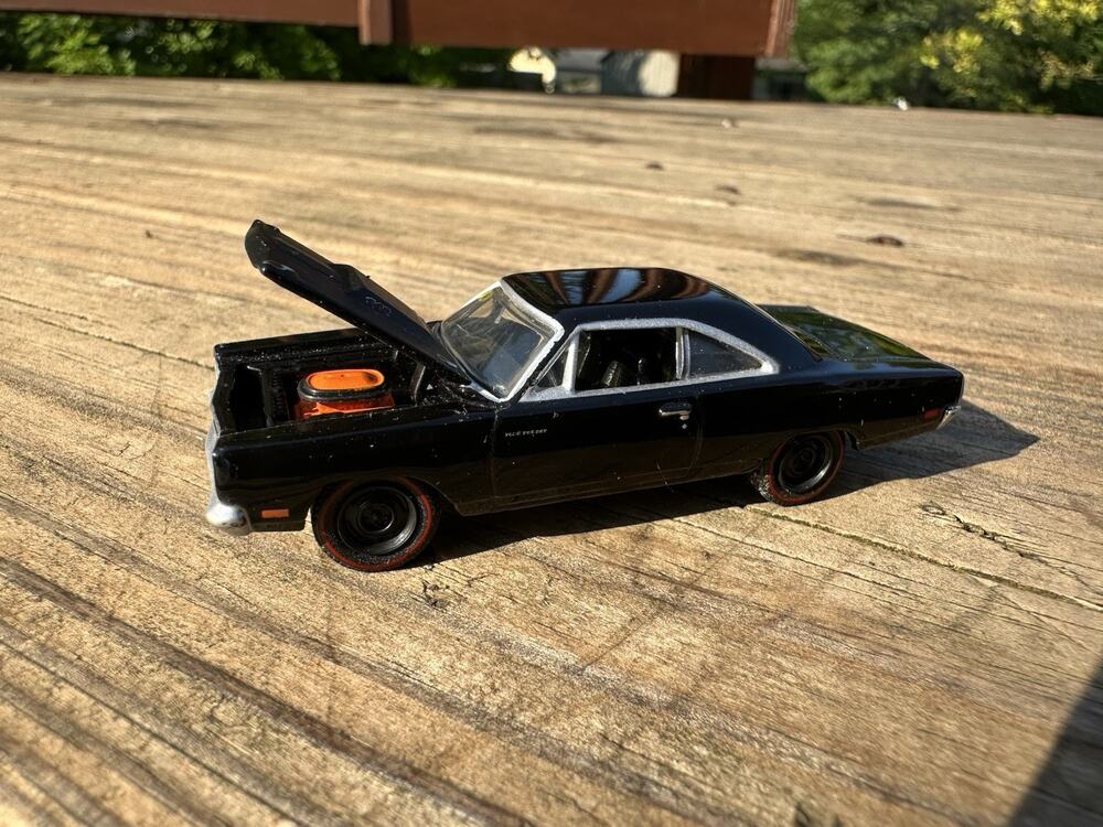 '70 PLYMOUTH SUPERBIRD ROAD RUNNER 1/64 SCALE MOPAR MUSCLE LIMITED EDITION BLK
